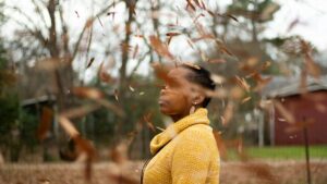 Your Yellow Jumper Feels Happier for a Reason. It Just Isn’t Dopamine