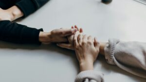 The 5 Love Languages Sold 20 Million Copies. Here’s What Science Kept