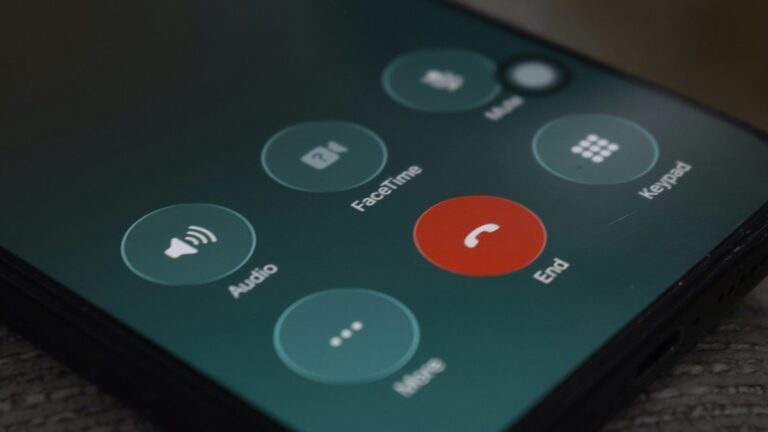 Nearly 1 in 4 Young Adults Never Answer Calls. The One You Dread Is Kinder Than You Think