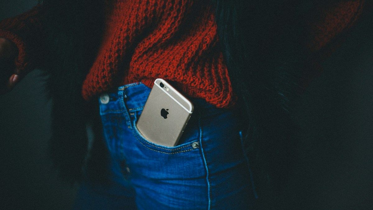 Phantom Vibrations: Why You Feel Your Phone Buzz When It Didn’t