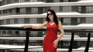 Does Wearing Red Make You More Attractive? The Rise and Fall of the Red Effect
